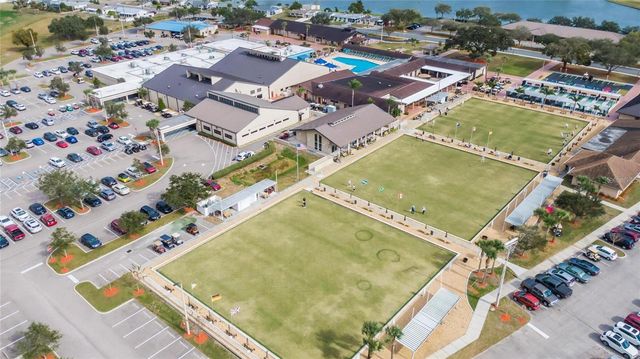 829 FOX HILLS DRIVE, Sun City Center, FL 33573