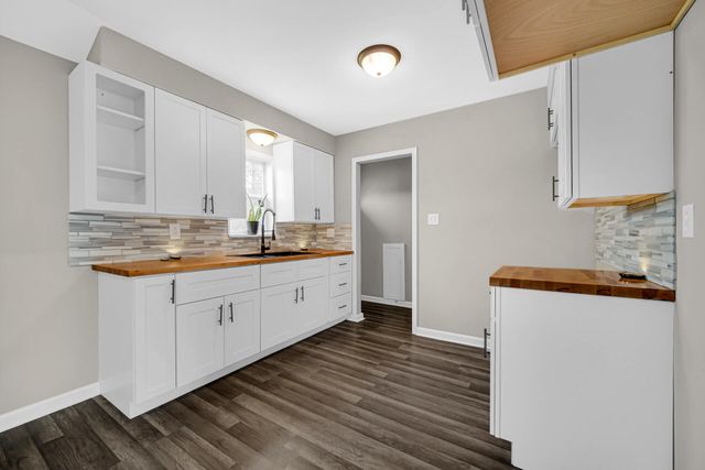 4310 E 12th Place, Gary, IN 46403