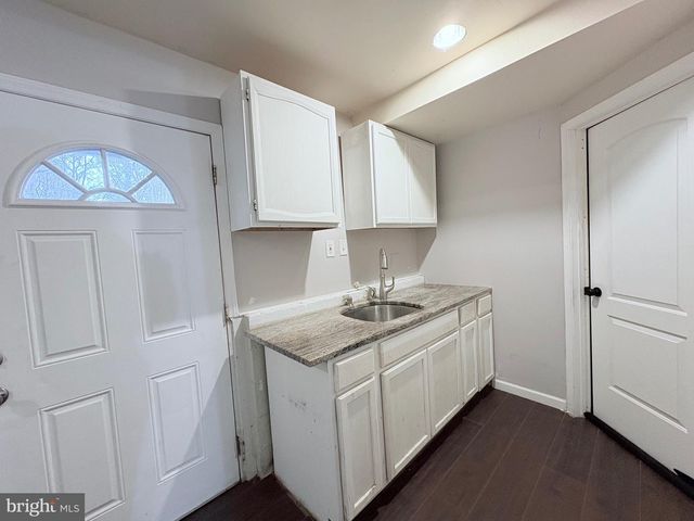 2000 ENGLISH OAK CT, Waldorf, MD 20601