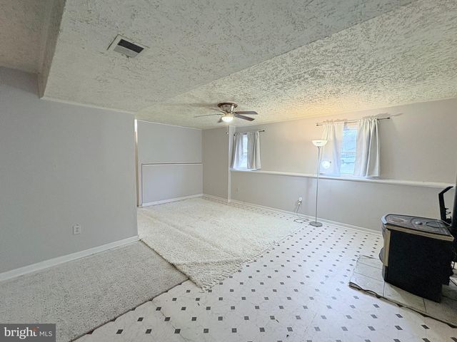 2000 ENGLISH OAK CT, Waldorf, MD 20601