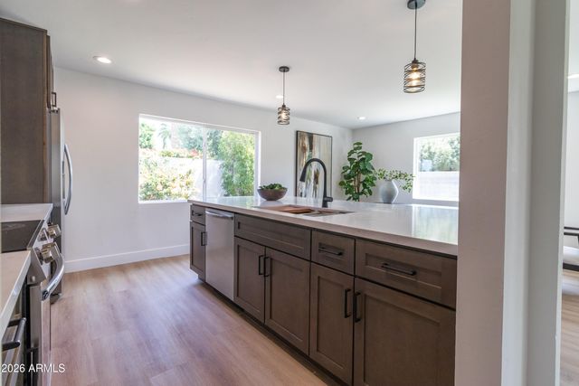 8643 E RANCHO VISTA Drive, Scottsdale, AZ 85251