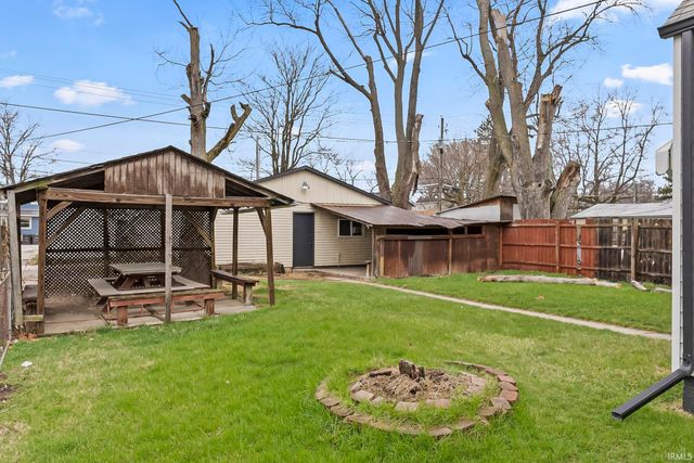 2934 Holton Avenue, Fort Wayne, IN 46806