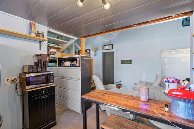 6690 Highway 291 Hwy, Nine Mile Falls, WA 99026