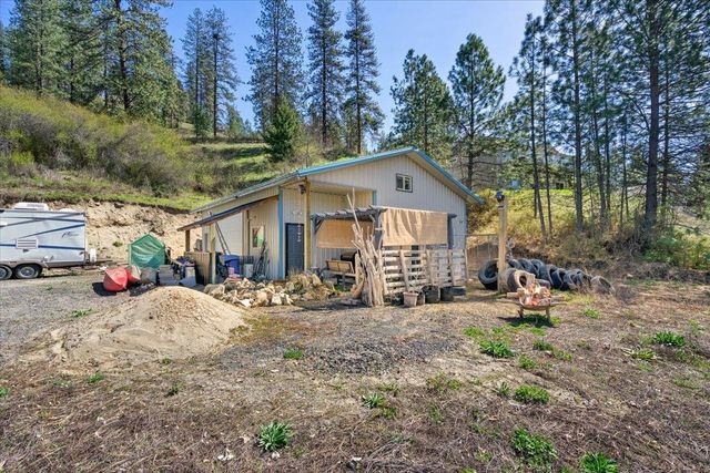 6690 Highway 291 Hwy, Nine Mile Falls, WA 99026
