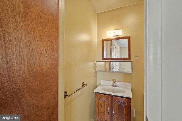 860 HOPEWELL RD, Rising Sun, MD 21911