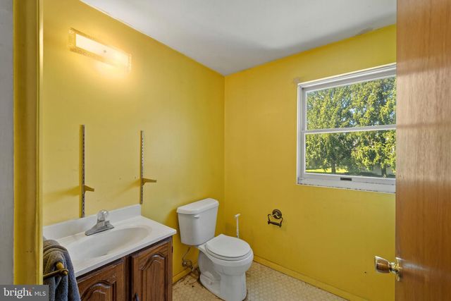 860 HOPEWELL RD, Rising Sun, MD 21911