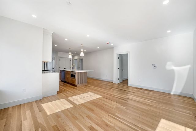 6-8 South 1, Stoneham, MA 02180