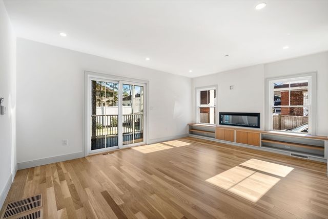 6-8 South 1, Stoneham, MA 02180