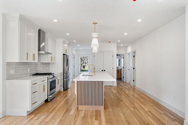 6-8 South 1, Stoneham, MA 02180