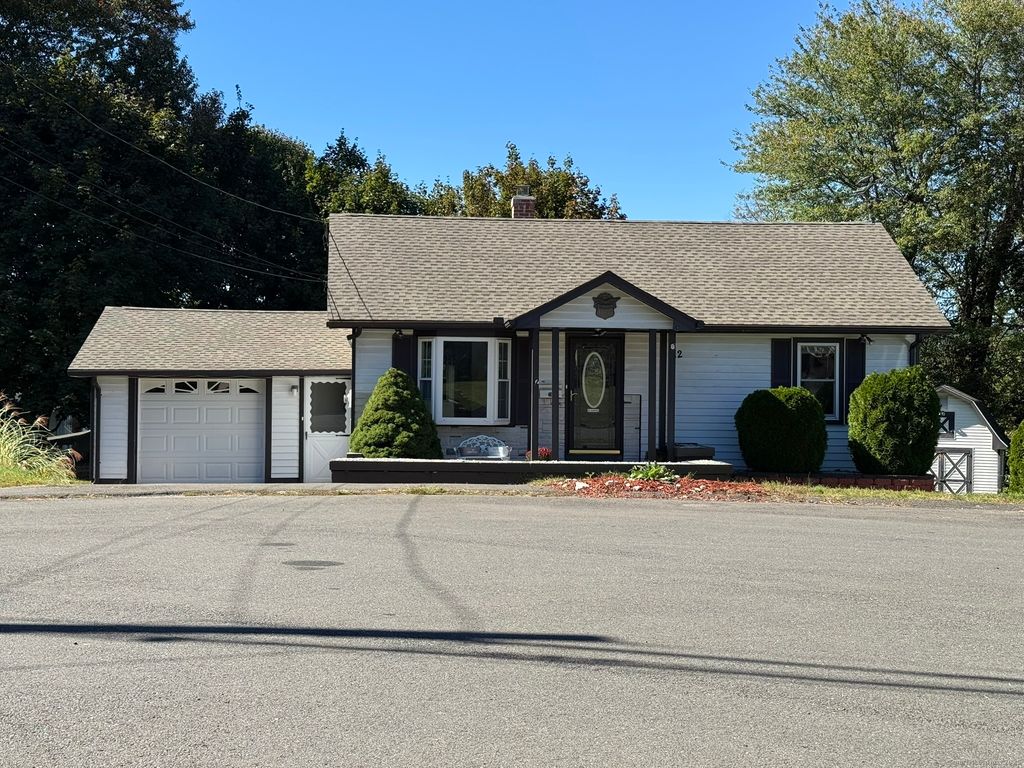 12 Currey Court, Bristol, CT 06010
