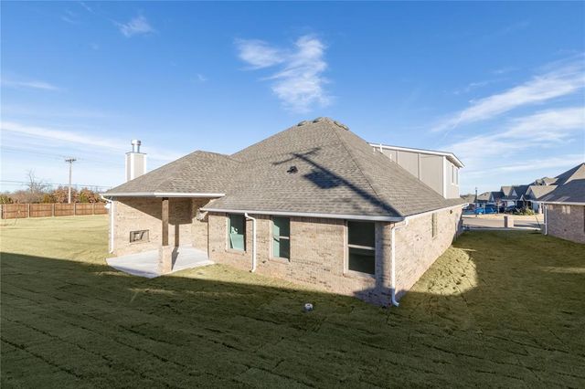 917 Westfall Drive, Choctaw, OK 73020