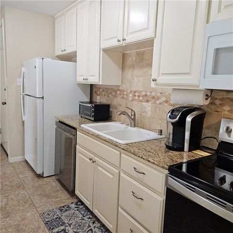 14514 E Cabana St 106, Corpus Christi, TX 78418