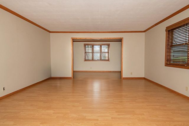 953 W Burns Valley Road, Winona, MN 55987