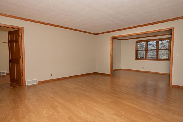 953 W Burns Valley Road, Winona, MN 55987