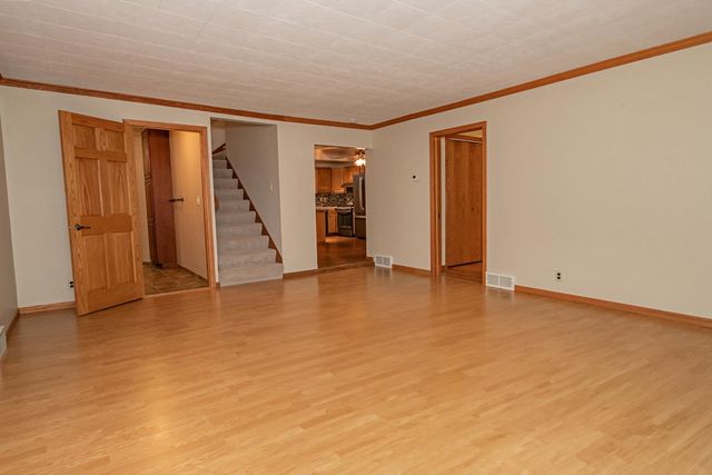 953 W Burns Valley Road, Winona, MN 55987