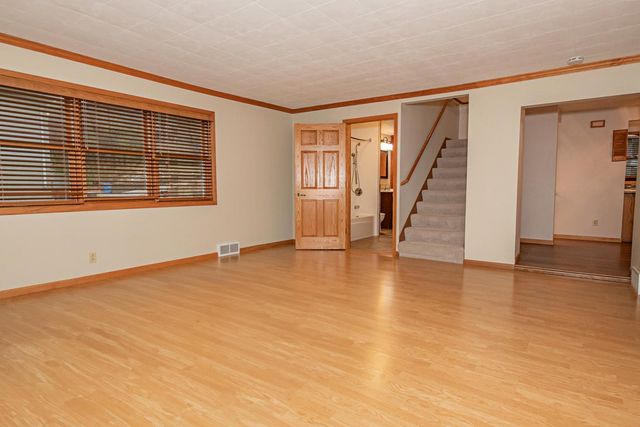 953 W Burns Valley Road, Winona, MN 55987