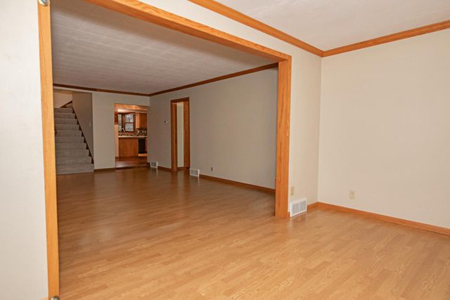 953 W Burns Valley Road, Winona, MN 55987