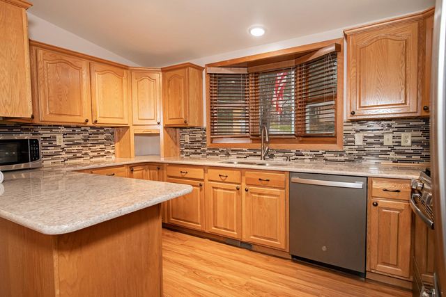 953 W Burns Valley Road, Winona, MN 55987