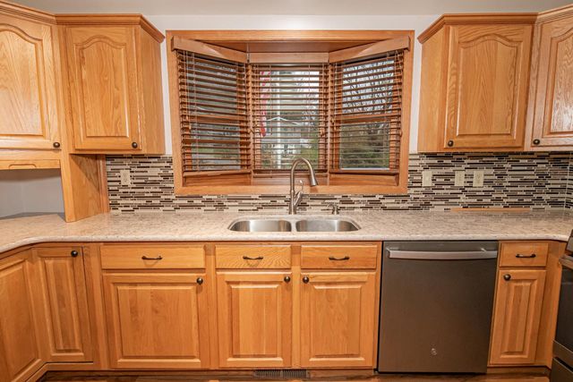 953 W Burns Valley Road, Winona, MN 55987