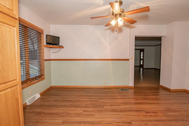 953 W Burns Valley Road, Winona, MN 55987