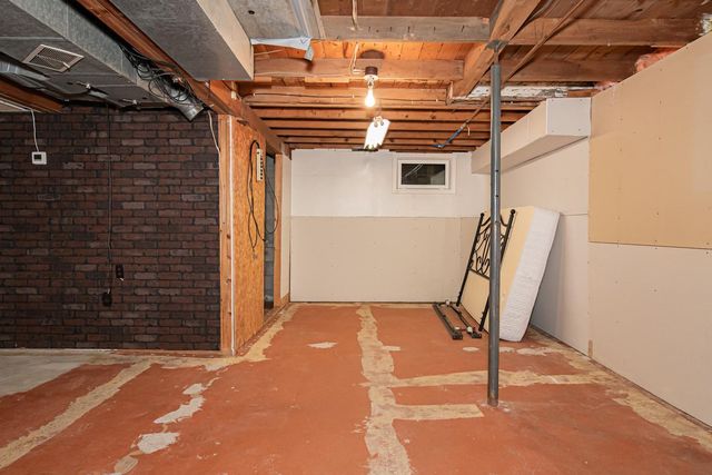 953 W Burns Valley Road, Winona, MN 55987