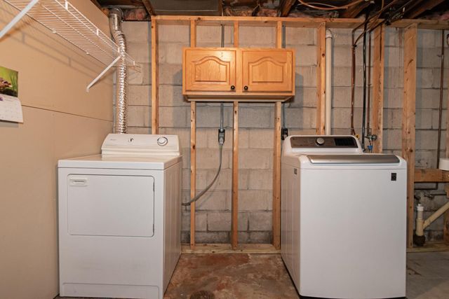 953 W Burns Valley Road, Winona, MN 55987