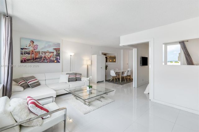 2301 Collins Avenue 931, Miami Beach, FL 33139