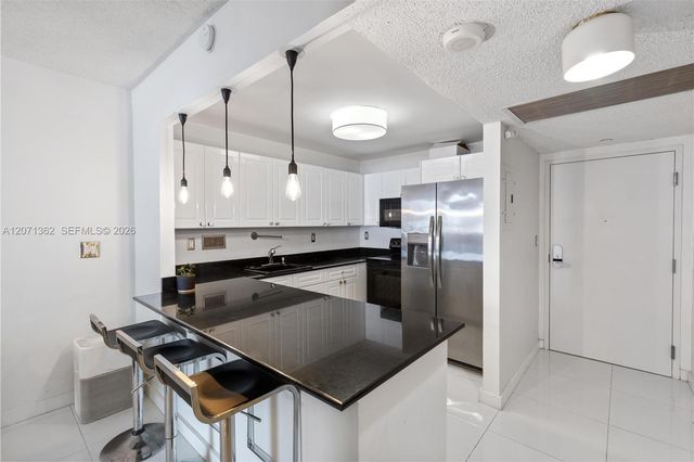 2301 Collins Avenue 931, Miami Beach, FL 33139