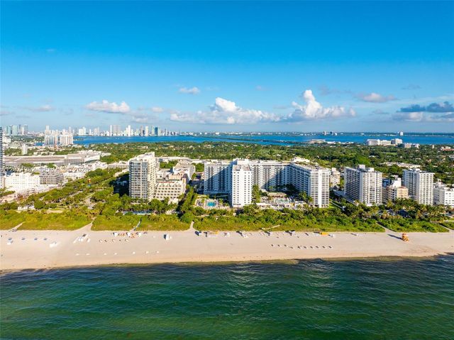 2301 Collins Avenue 931, Miami Beach, FL 33139
