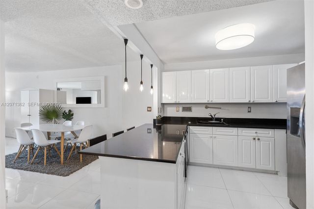2301 Collins Avenue 931, Miami Beach, FL 33139