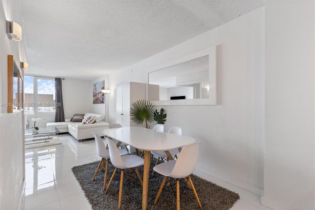 2301 Collins Avenue 931, Miami Beach, FL 33139