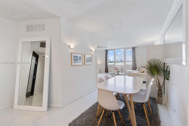 2301 Collins Avenue 931, Miami Beach, FL 33139