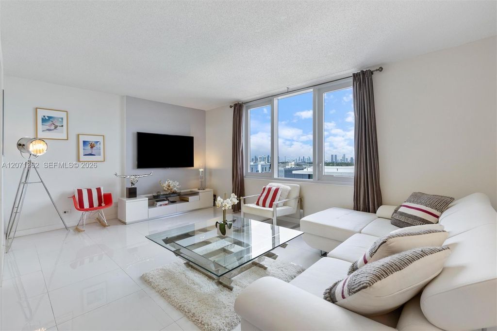 2301 Collins Avenue 931, Miami Beach, FL 33139