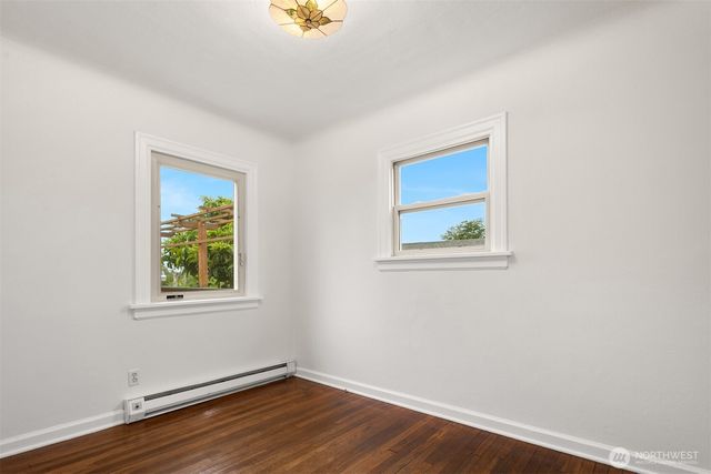 921 SW 102nd Street, Seattle, WA 98146