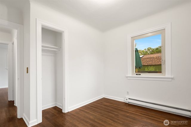 921 SW 102nd Street, Seattle, WA 98146