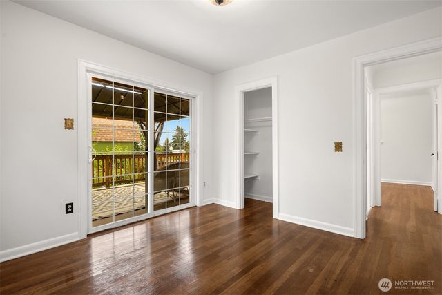 921 SW 102nd Street, Seattle, WA 98146