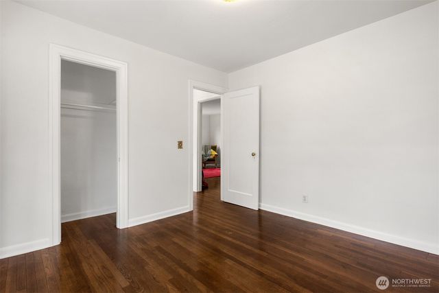 921 SW 102nd Street, Seattle, WA 98146
