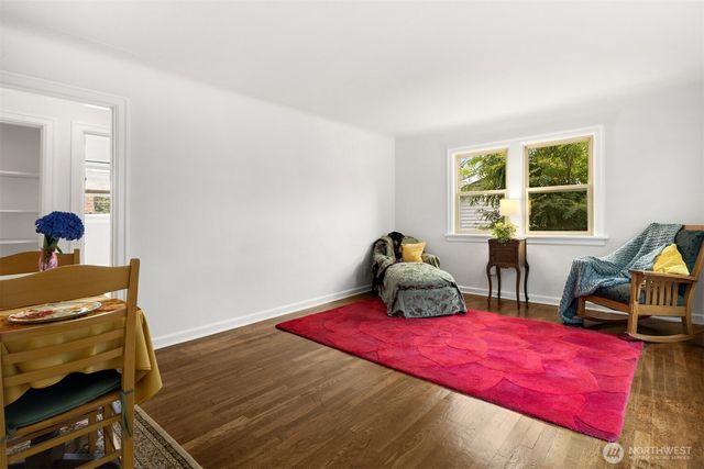 921 SW 102nd Street, Seattle, WA 98146