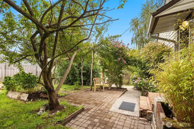 921 SW 102nd Street, Seattle, WA 98146
