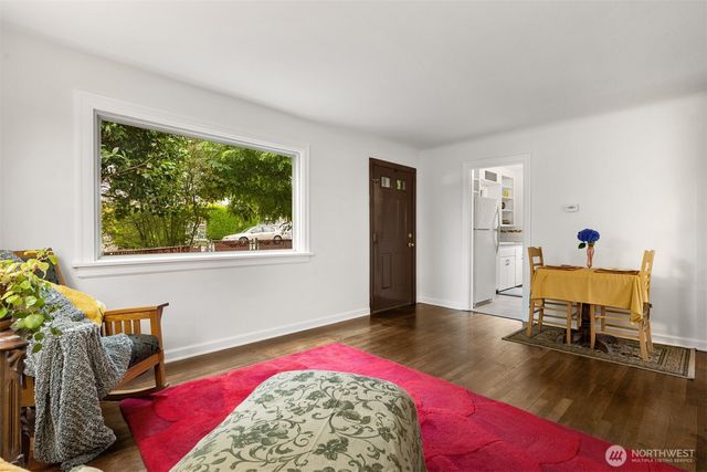 921 SW 102nd Street, Seattle, WA 98146