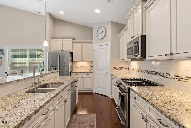 8621 Jordan Meadow Drive, Fuquay Varina, NC 27526