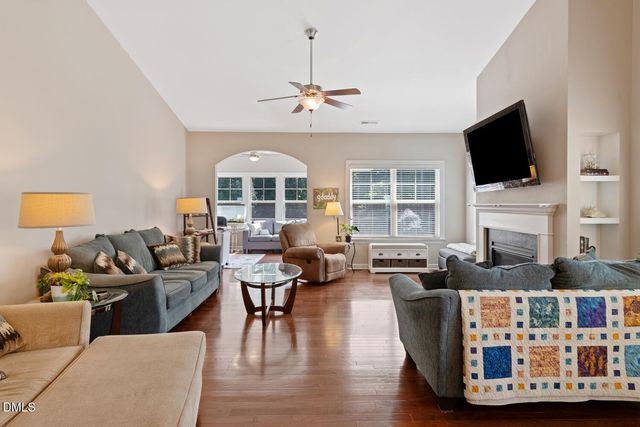 8621 Jordan Meadow Drive, Fuquay Varina, NC 27526