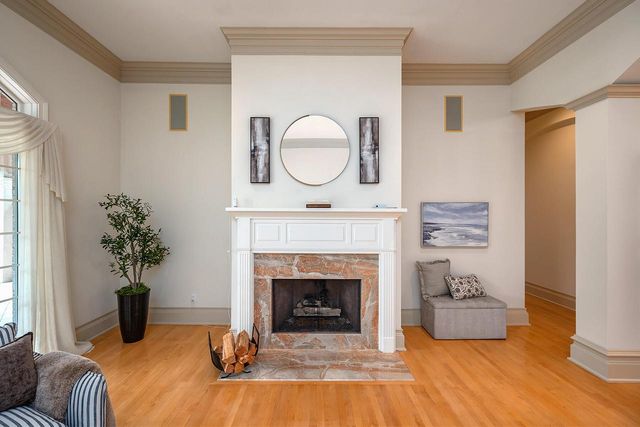 14425 Westover ROAD, Elm Grove, WI 53122