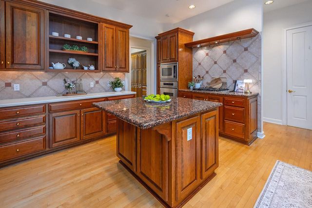 14425 Westover ROAD, Elm Grove, WI 53122