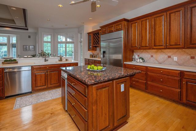 14425 Westover ROAD, Elm Grove, WI 53122