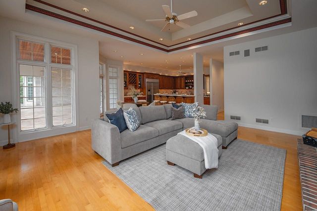 14425 Westover ROAD, Elm Grove, WI 53122