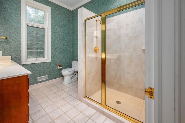 14425 Westover ROAD, Elm Grove, WI 53122