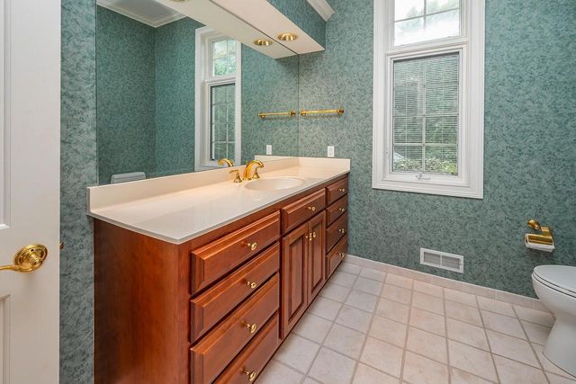 14425 Westover ROAD, Elm Grove, WI 53122