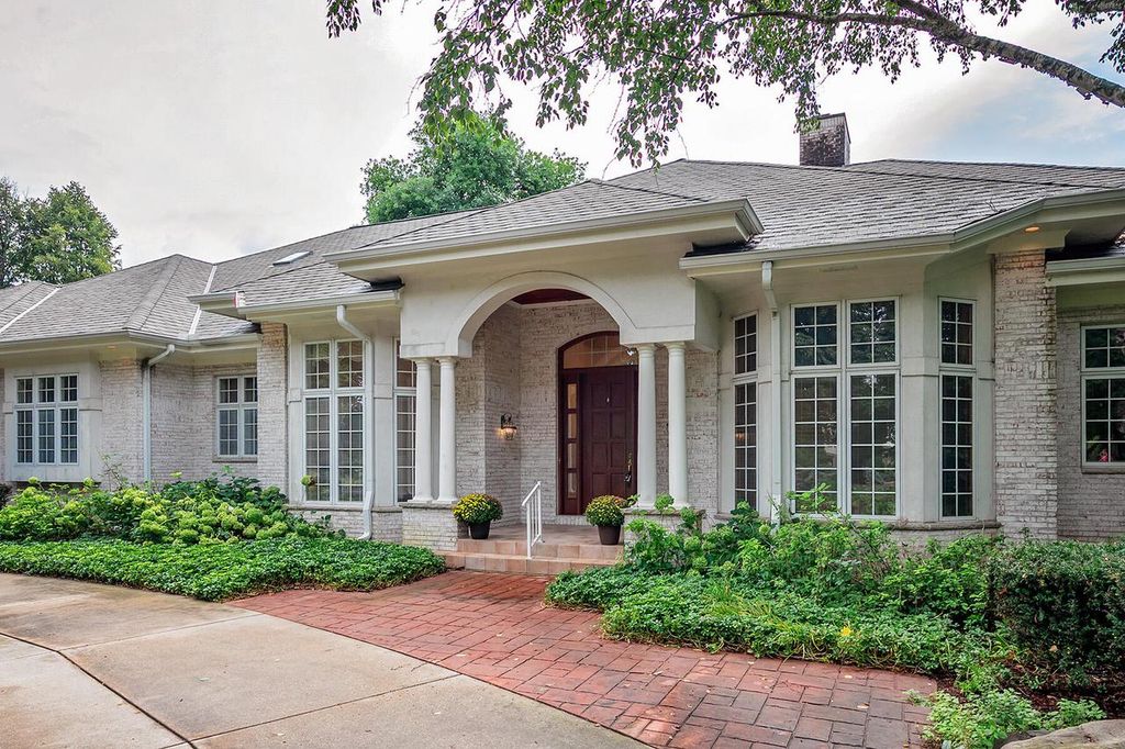 14425 Westover ROAD, Elm Grove, WI 53122