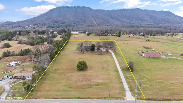 9228 Washington Pike, Corryton, TN 37721